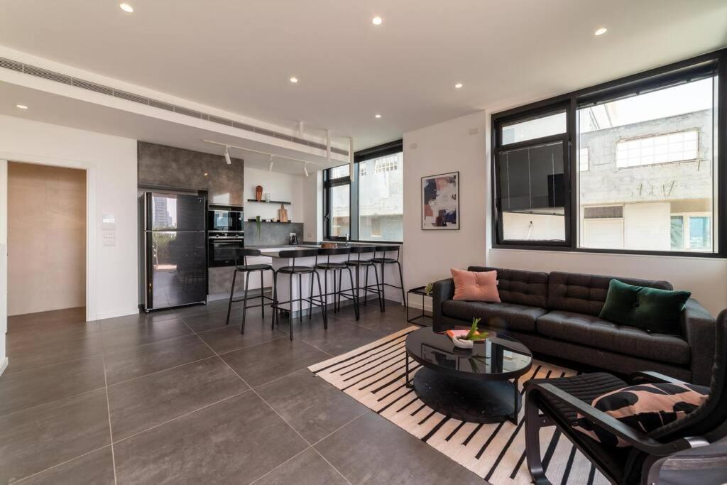 תל אביב Amazing Penthouse On Gordon Beach 8 Guests מראה חיצוני תמונה