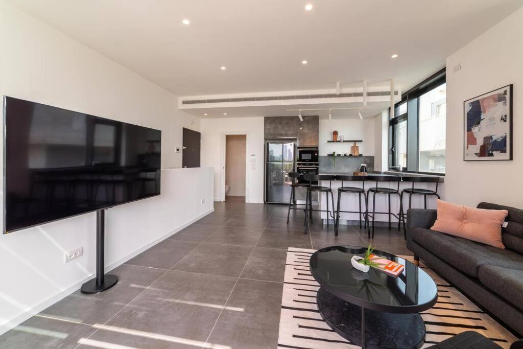 תל אביב Amazing Penthouse On Gordon Beach 8 Guests מראה חיצוני תמונה